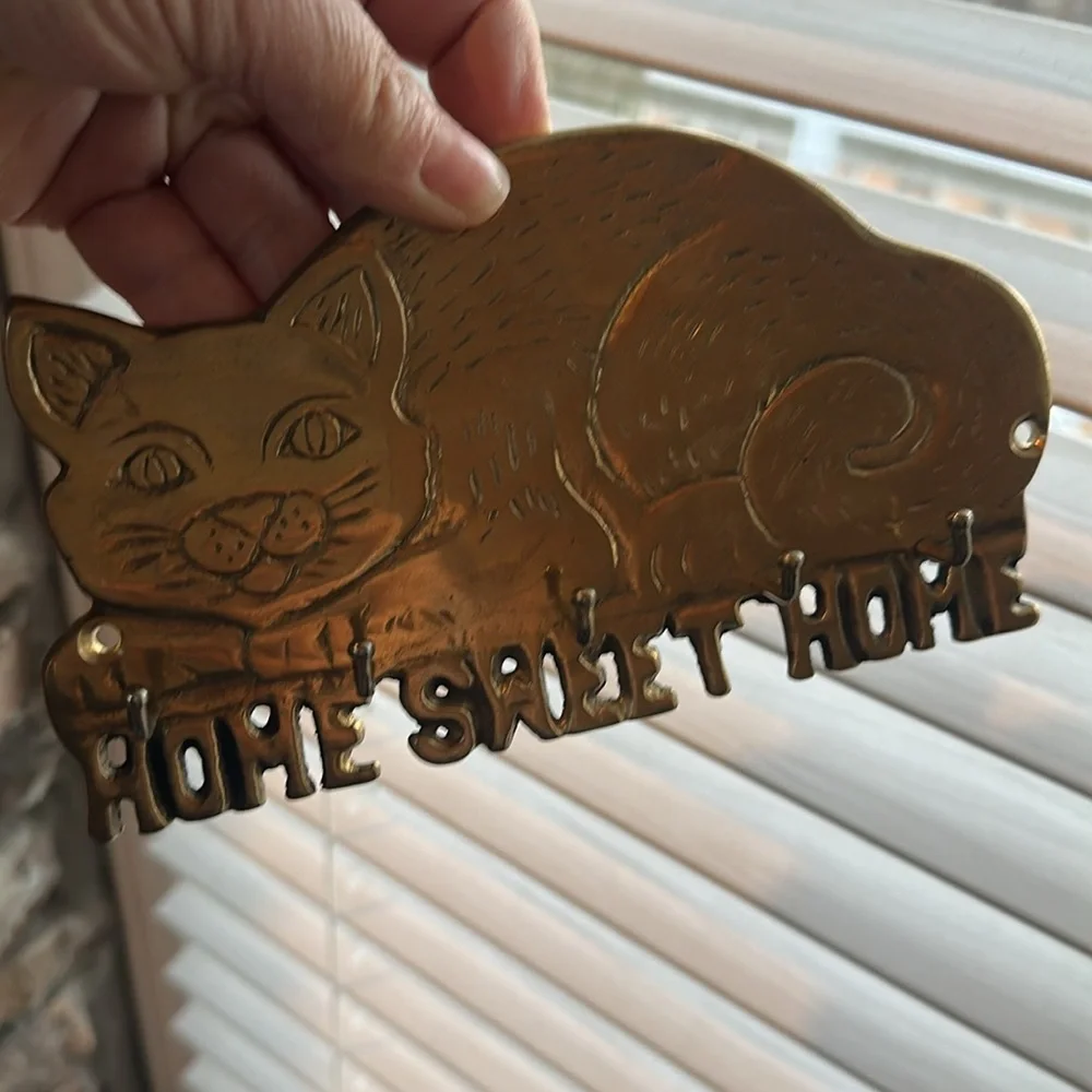 Vintage brass Cat Wall Decor with Hooks